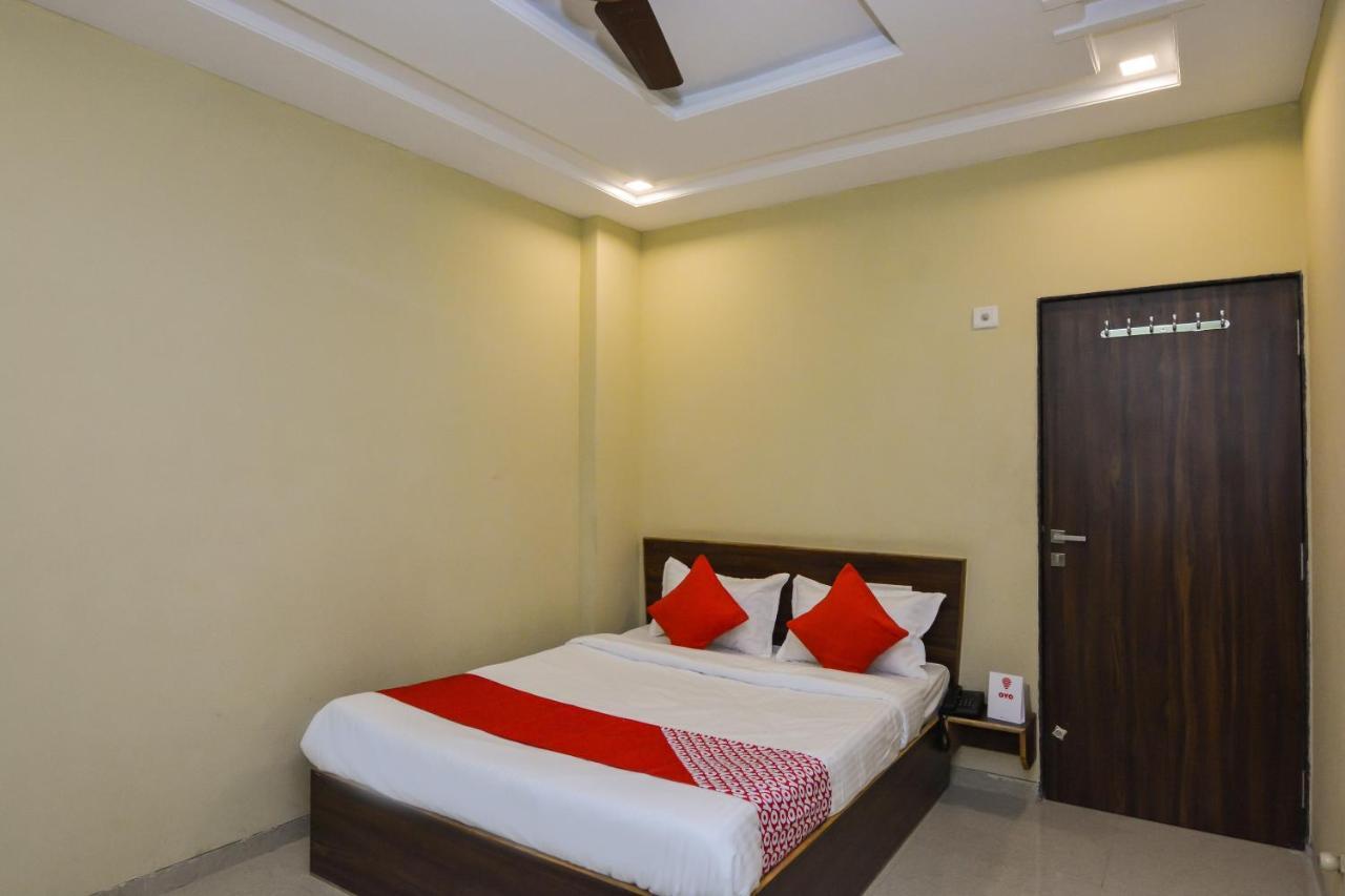 Sukrangu Palace Hotel Shirdi Exterior photo